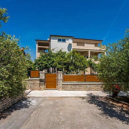 Apartmani Mirela バニョレ エクステリア 写真
