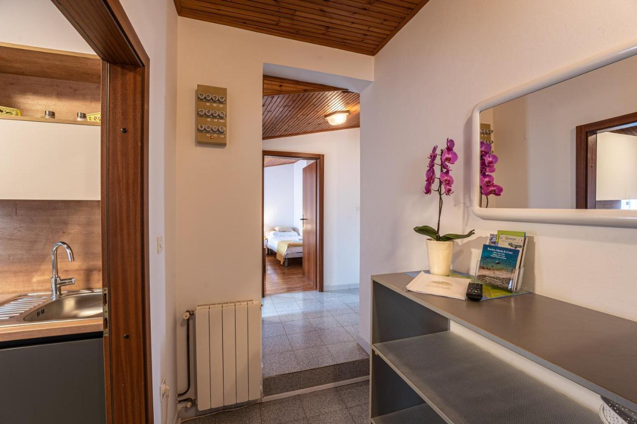 Apartmani Mirela バニョレ エクステリア 写真