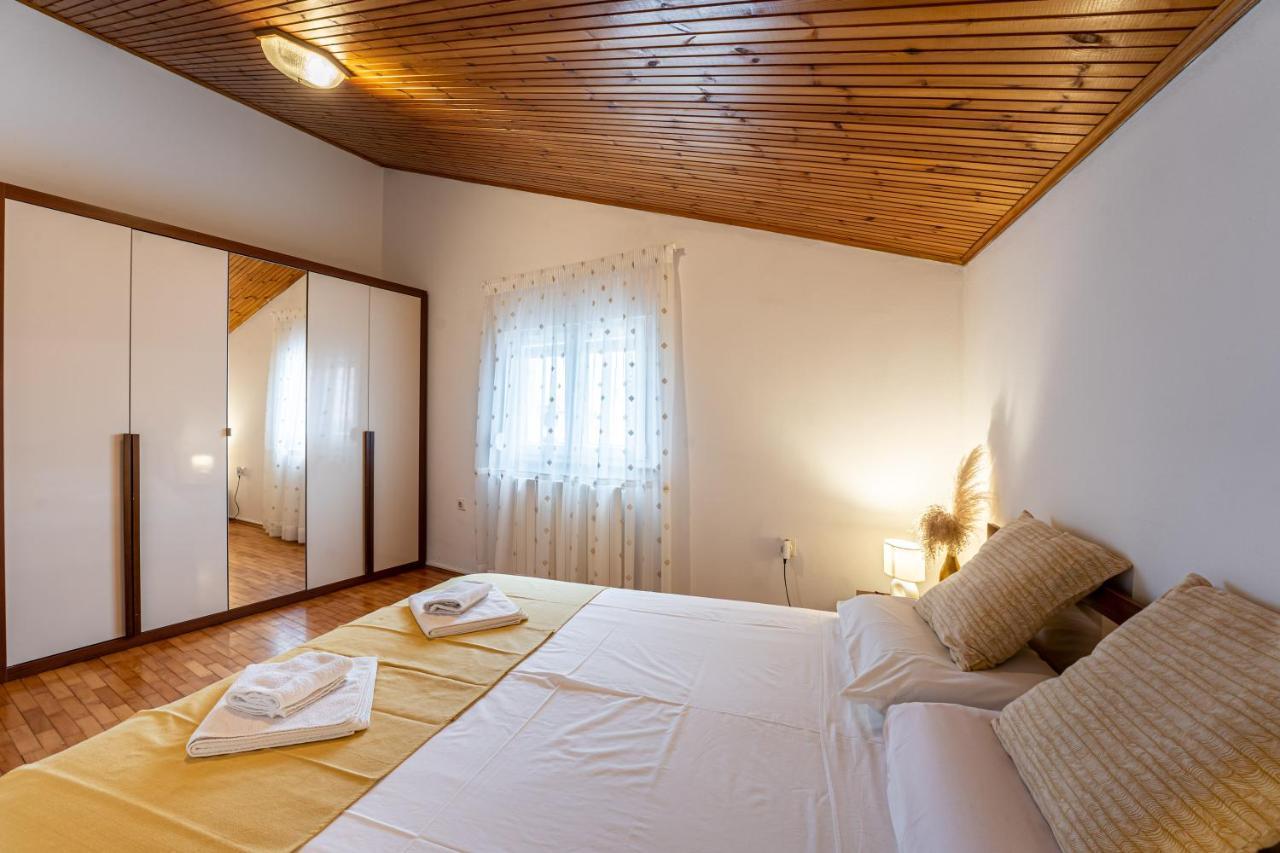 Apartmani Mirela バニョレ エクステリア 写真