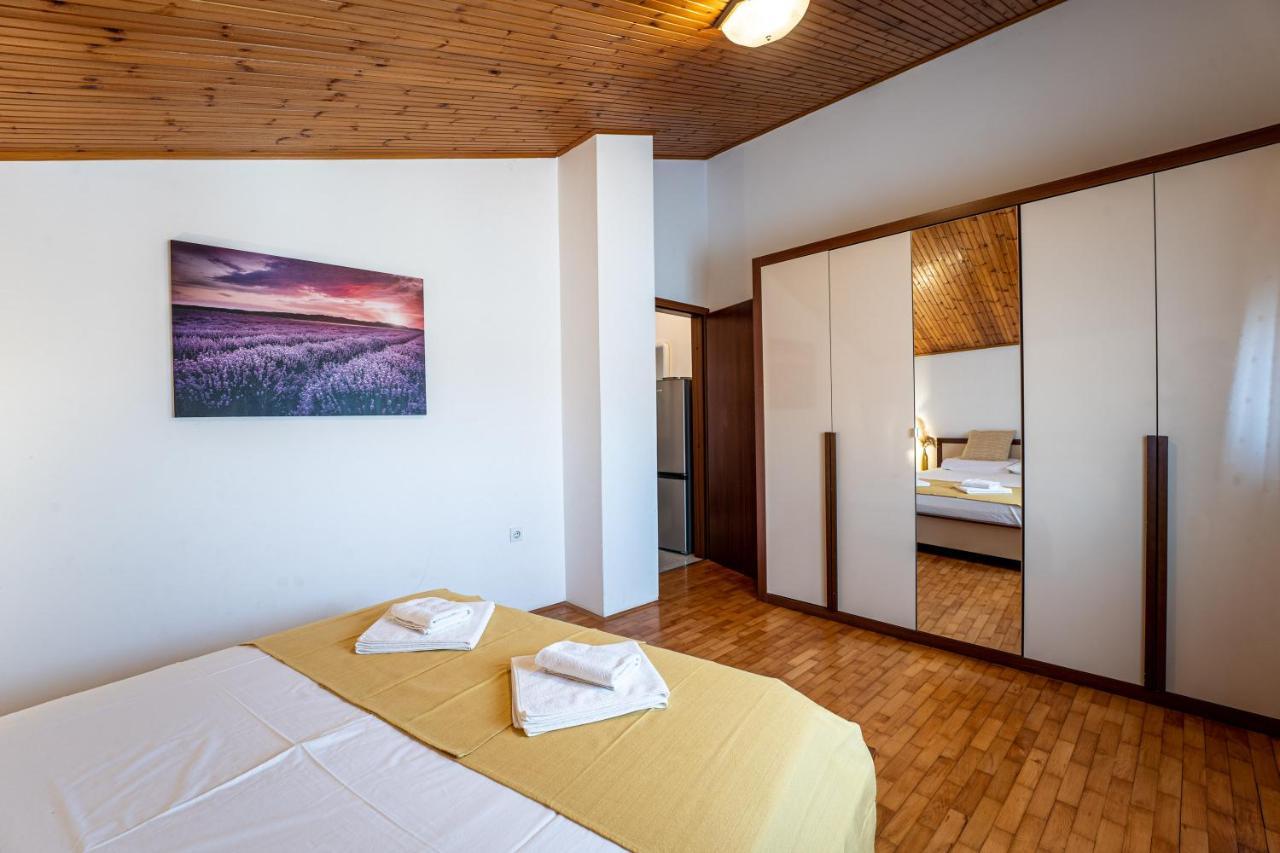 Apartmani Mirela バニョレ エクステリア 写真