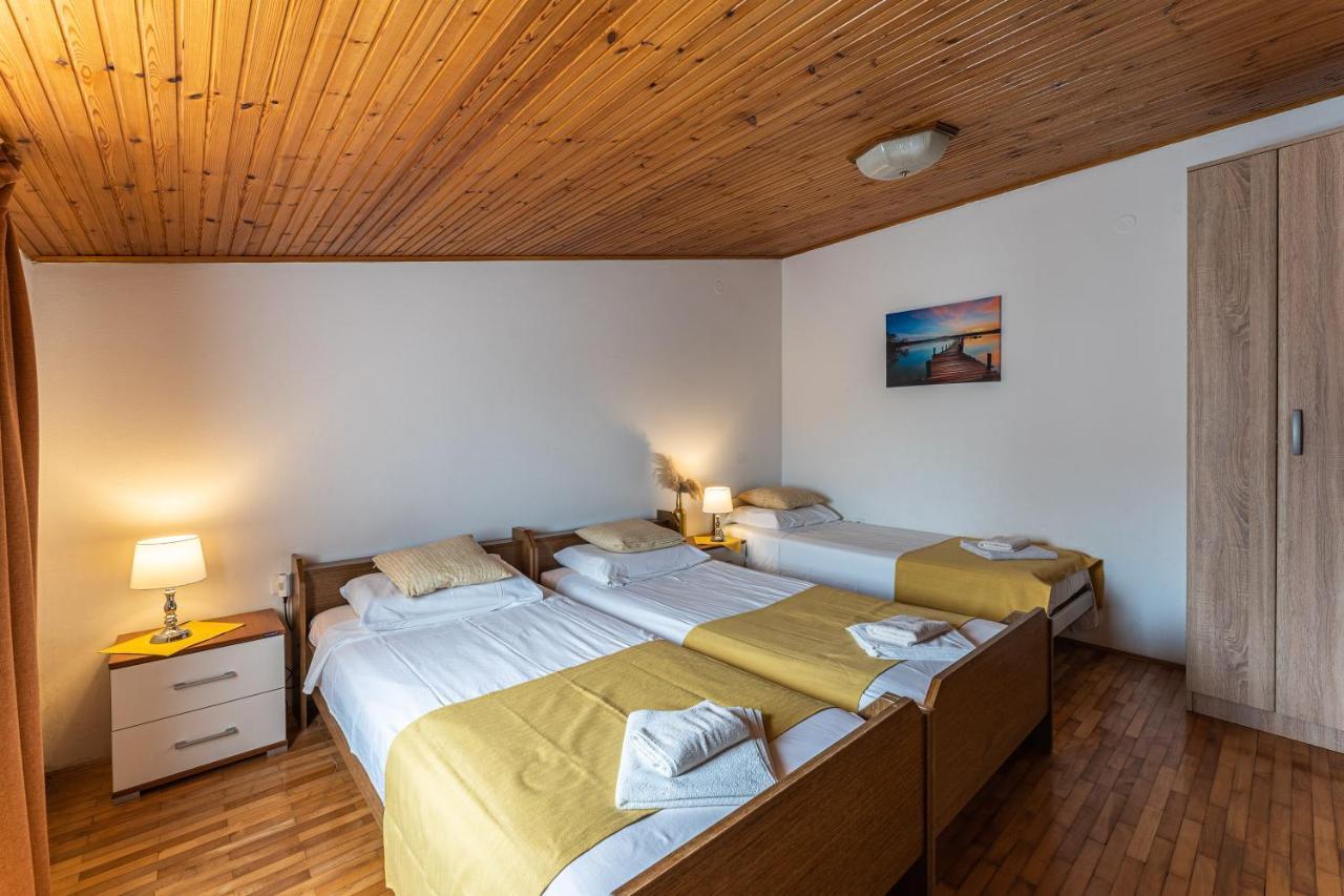 Apartmani Mirela バニョレ エクステリア 写真